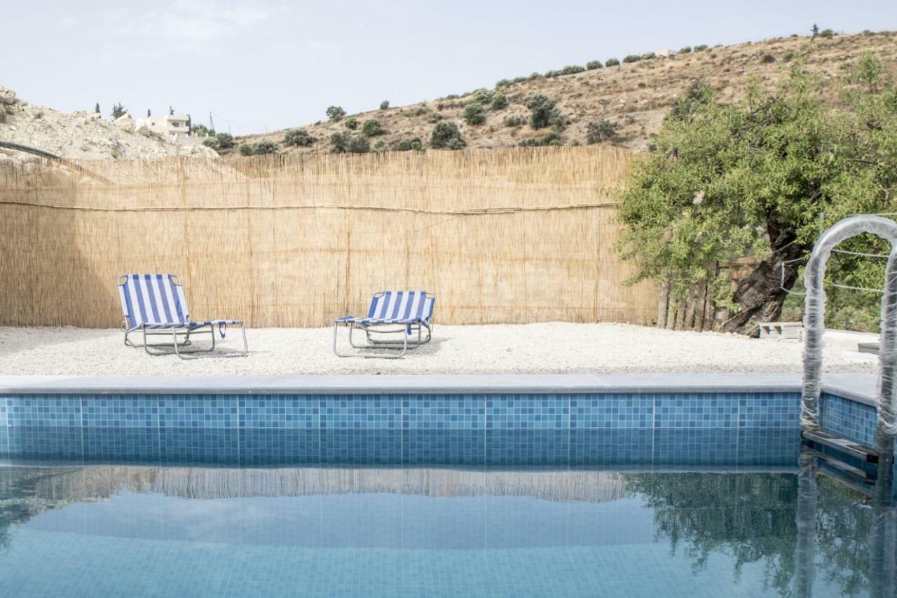 Villa Miron Kamilari Exterior photo